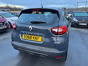Used 2019 Renault Captur Play Edition Blue - Interior and Exterior details 13