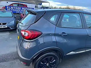 Used 2019 Renault Captur Play Edition Blue - Interior and Exterior details 15
