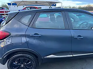 Used 2019 Renault Captur Play Edition Blue - Interior and Exterior details 16