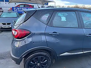 Used 2019 Renault Captur Play Edition Blue - Interior and Exterior details 17