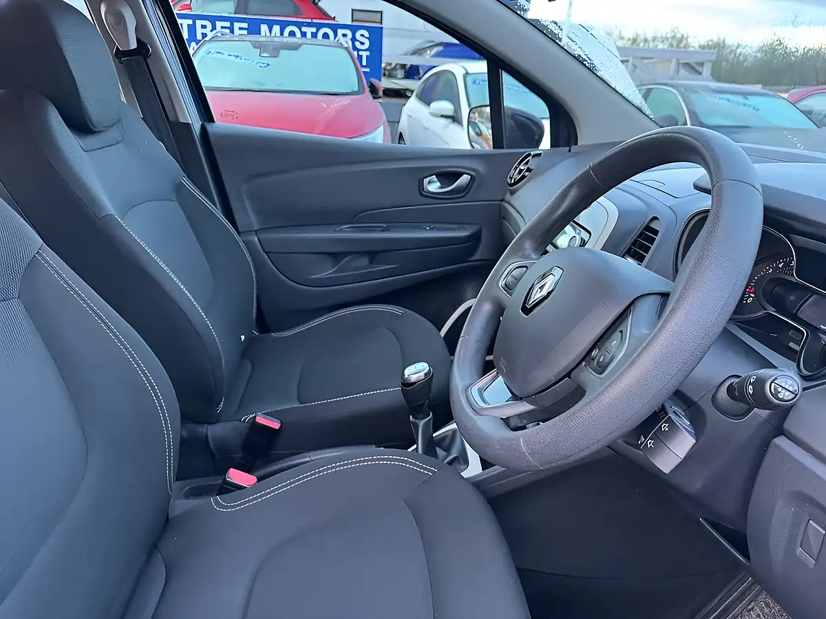 Used 2019 Renault Captur Play Edition Blue - Interior and Exterior details 2