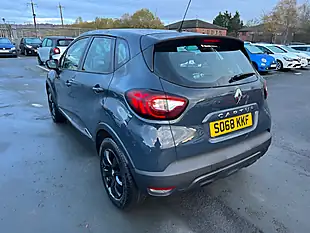 Used 2019 Renault Captur Play Edition Blue - Interior and Exterior details 4