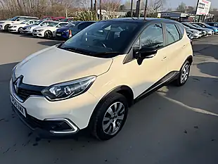 Used 2019 Renault Captur Play Edition White - Interior and Exterior details 13