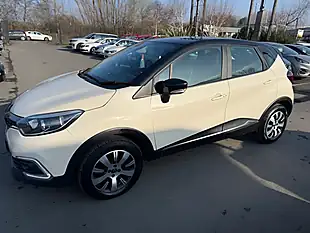 Used 2019 Renault Captur Play Edition White - Interior and Exterior details 15
