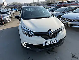 Used 2019 Renault Captur Play Edition White - Interior and Exterior details 6