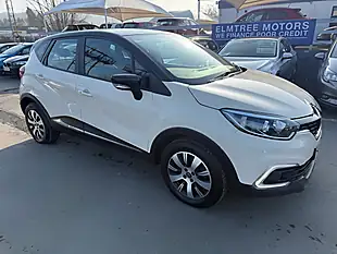 Used 2019 Renault Captur Play Edition White - Interior and Exterior details 7