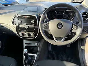 Used 2019 Renault Captur Play Edition White - Interior and Exterior details 8