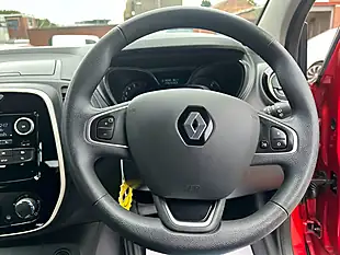 Used 2019 Renault Captur Play Red and Black - Interior and Exterior details 15