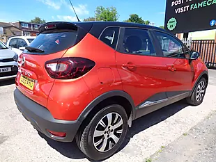 Used 2019 Renault Captur Play Red - Interior and Exterior details 7