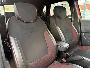 Used 2019 Renault Captur S Edition Red - Interior and Exterior details 13