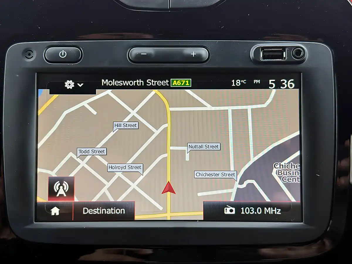 Used 2019 Renault Captur S Edition Red - Interior and Exterior details 15