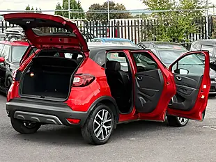 Used 2019 Renault Captur S Edition Red - Interior and Exterior details 2