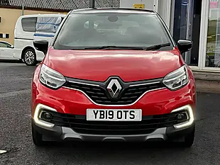 Used 2019 Renault Captur S Edition Red - Interior and Exterior details 7