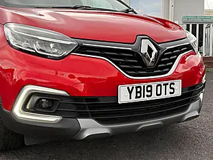 Used 2019 Renault Captur S Edition Red - Interior and Exterior details 9
