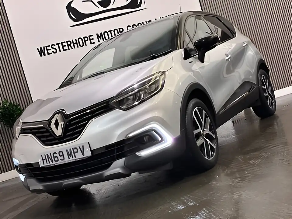 Used 2019 Renault Captur S Edition Silver - Interior and Exterior details 10