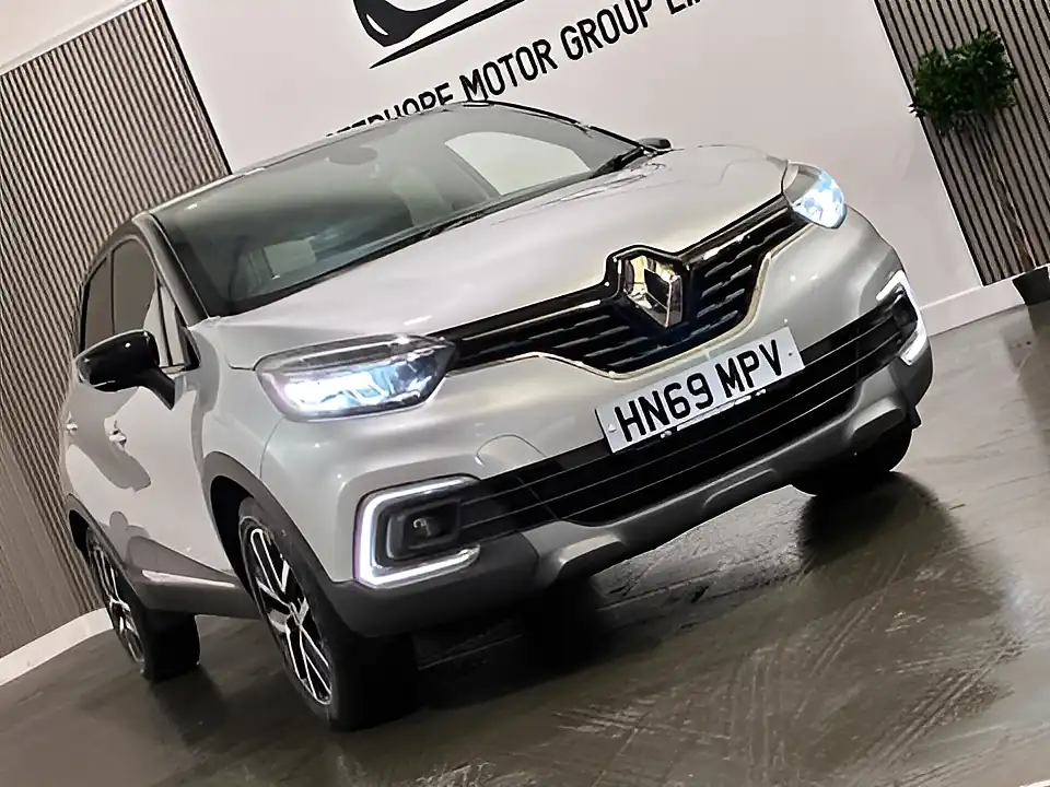 Used 2019 Renault Captur S Edition Silver - Interior and Exterior details 19