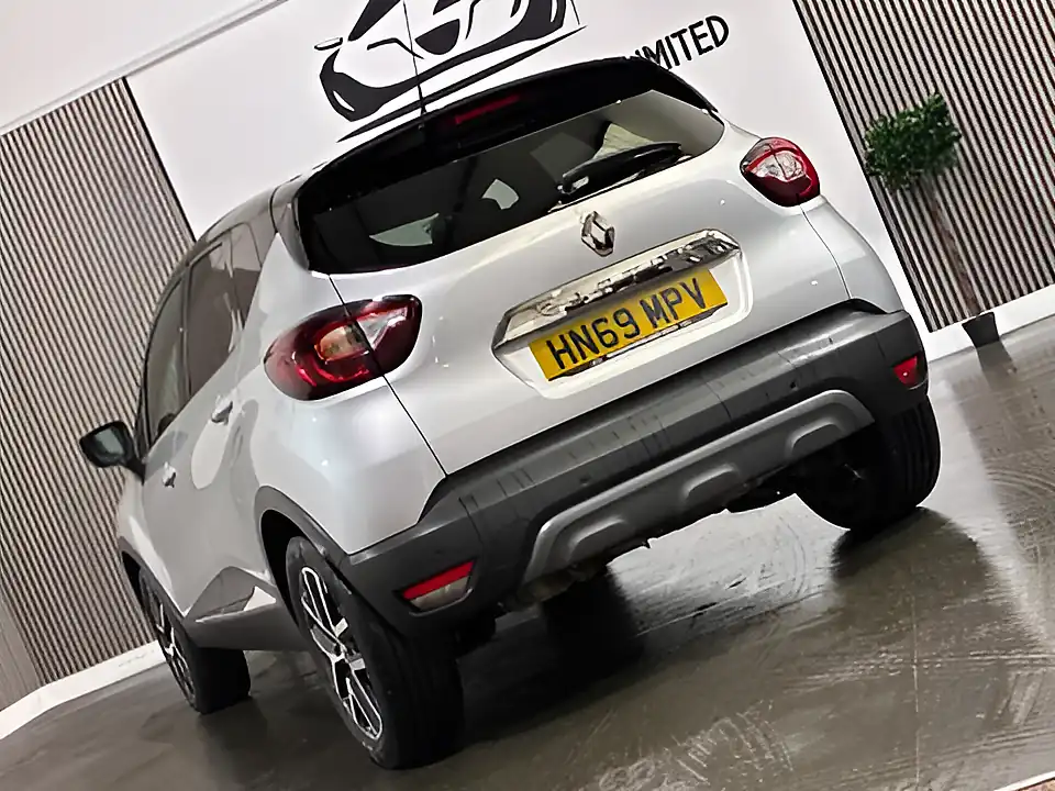 Used 2019 Renault Captur S Edition Silver - Interior and Exterior details 8