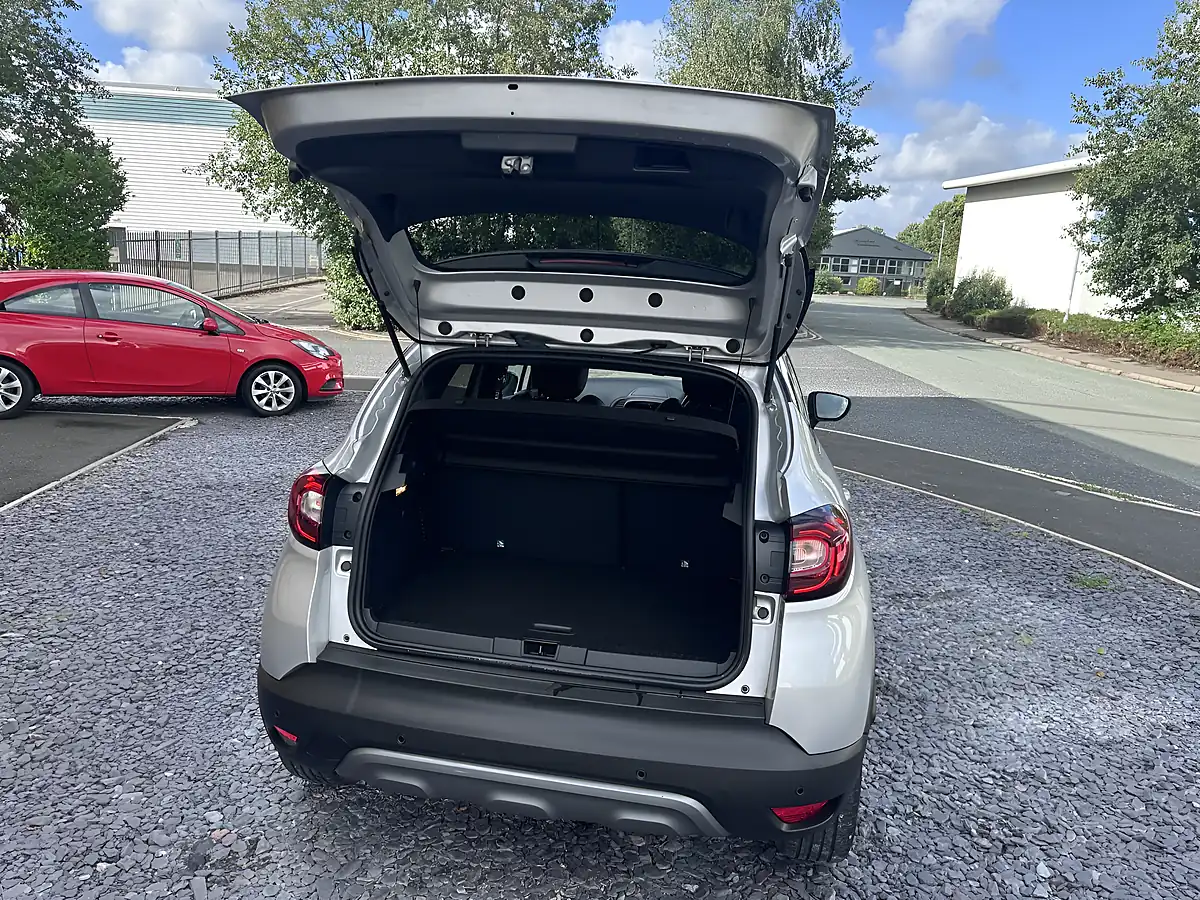 Used 2019 Renault Captur S Edition Silver - Interior and Exterior details 11