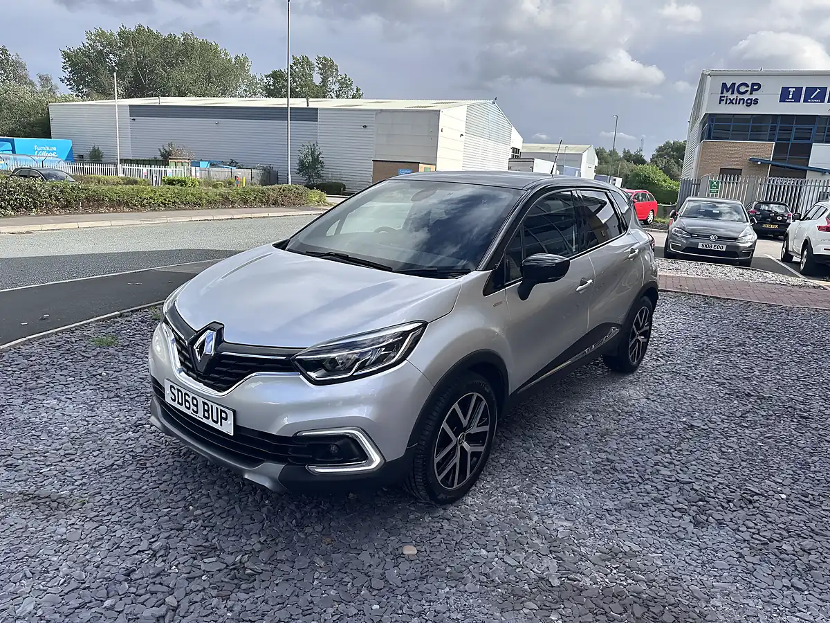Used 2019 Renault Captur S Edition Silver - Interior and Exterior details 5