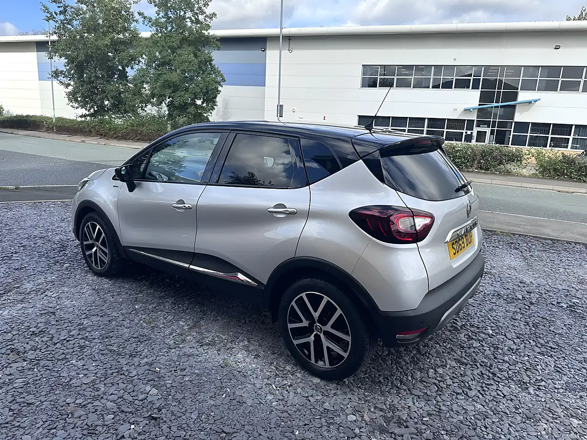 Used 2019 Renault Captur S Edition Silver - Interior and Exterior details 8
