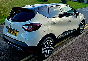 Used 2019 Renault Captur S Edition White - Interior and Exterior details 3