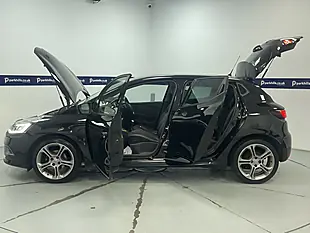 Used 2019 Renault Clio GT Line Black - Interior and Exterior details 18