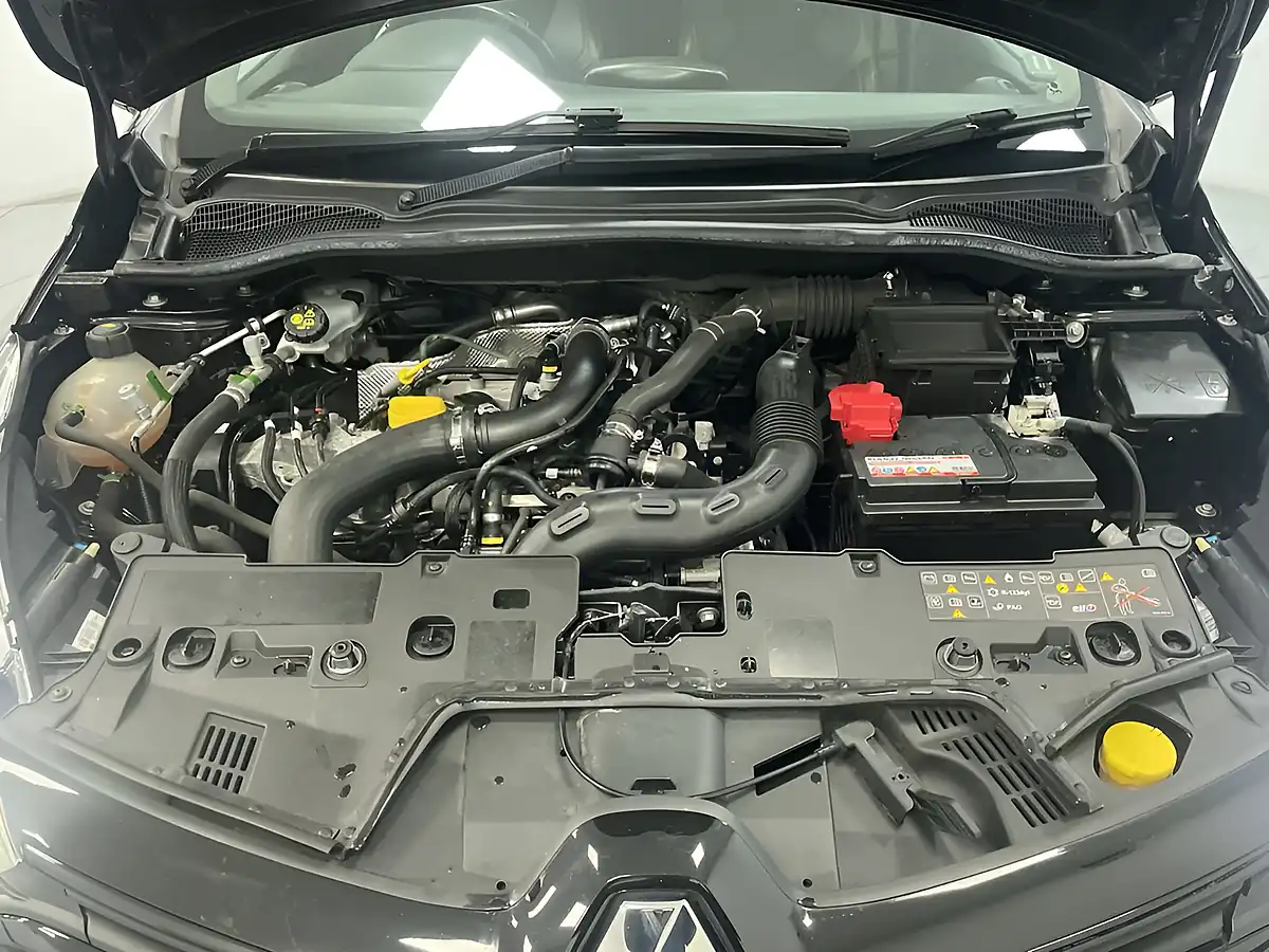 Used 2019 Renault Clio GT Line Black - Interior and Exterior details 8
