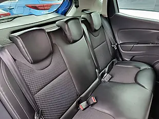 Used 2019 Renault Clio GT Line Blue - Interior and Exterior details 10