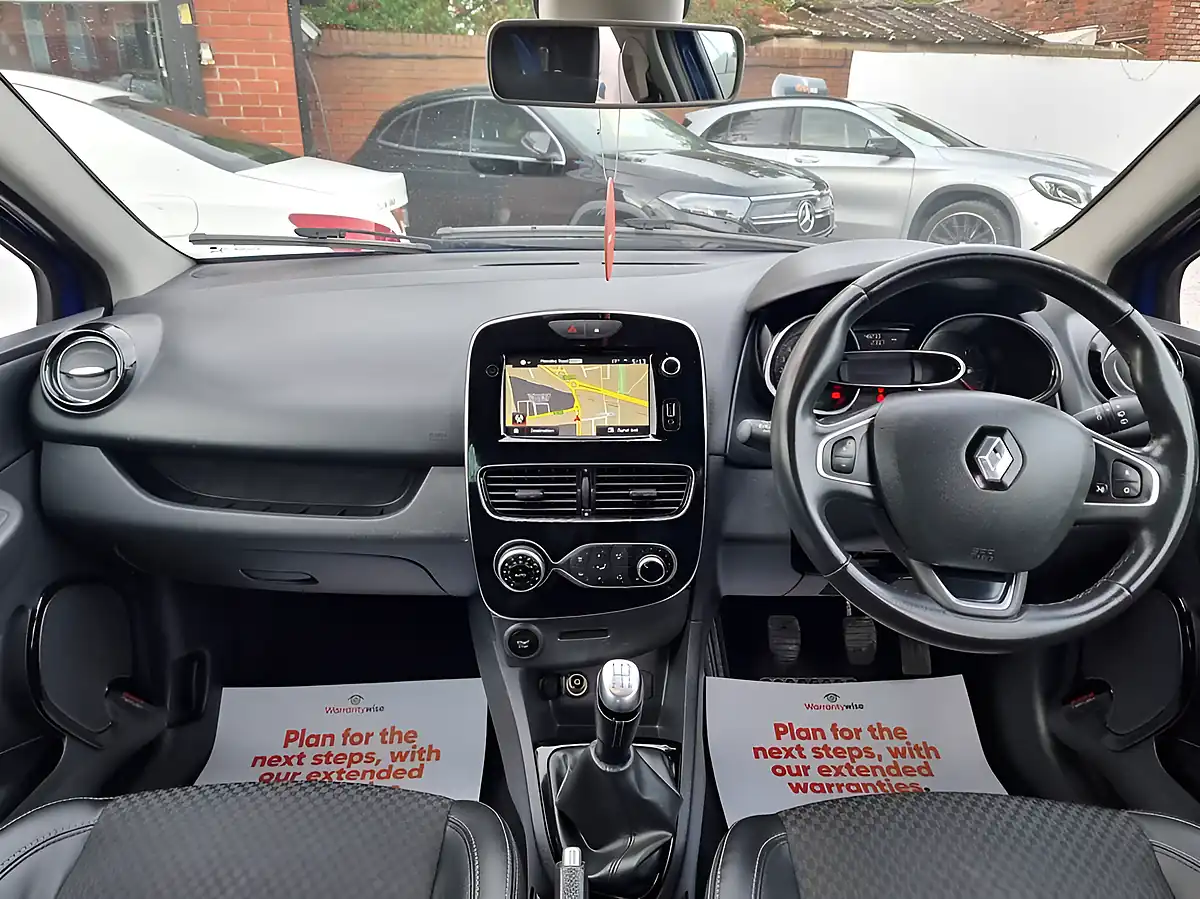 Used 2019 Renault Clio GT Line Blue - Interior and Exterior details 4