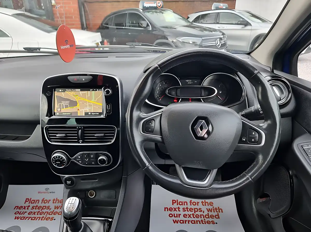 Used 2019 Renault Clio GT Line Blue - Interior and Exterior details 5