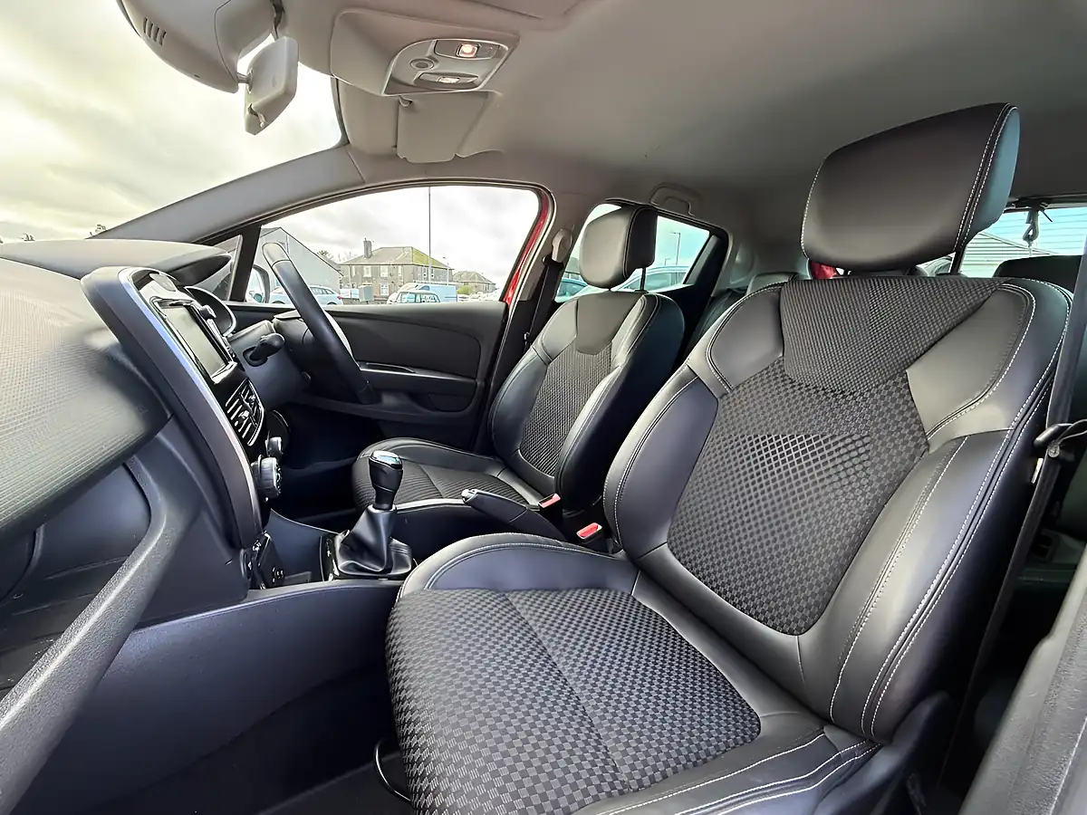 Used 2019 Renault Clio GT Line Flame Red - Interior and Exterior details 14