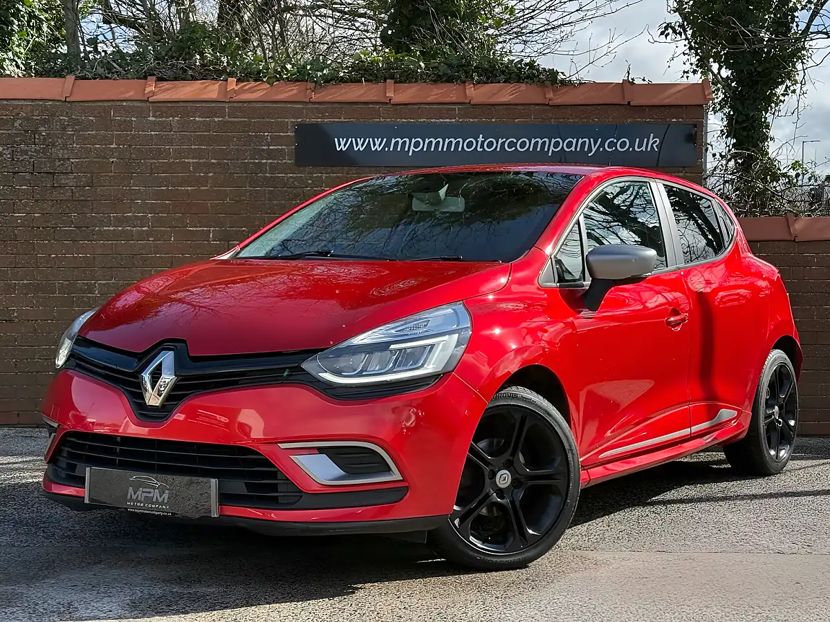 Used 2019 Renault Clio GT Line Flame Red - Interior and Exterior details 2