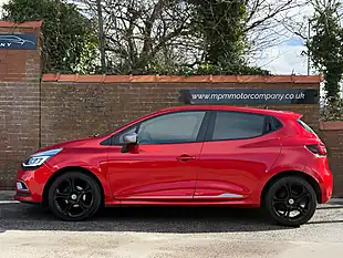 Used 2019 Renault Clio GT Line Flame Red - Interior and Exterior details 4
