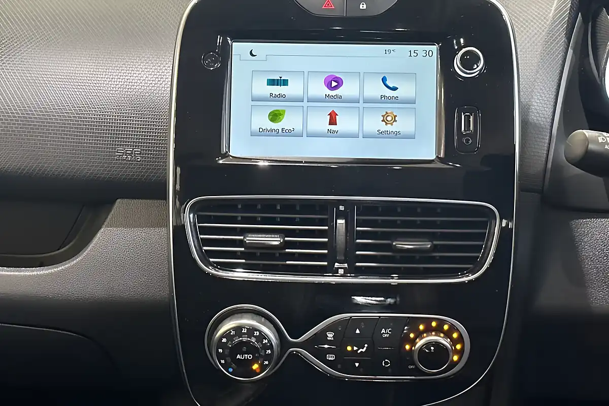 Used 2019 Renault Clio GT Line Red - Interior and Exterior details 19