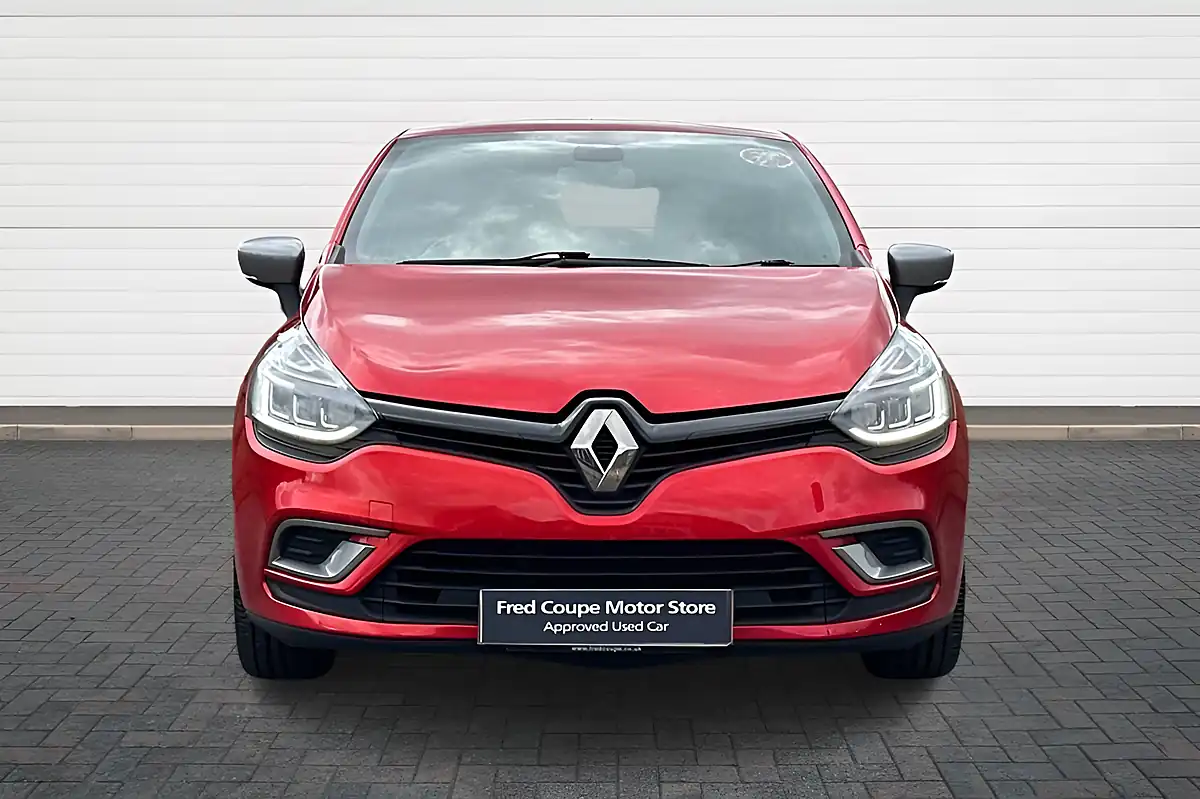 Used 2019 Renault Clio GT Line Red - Interior and Exterior details 8