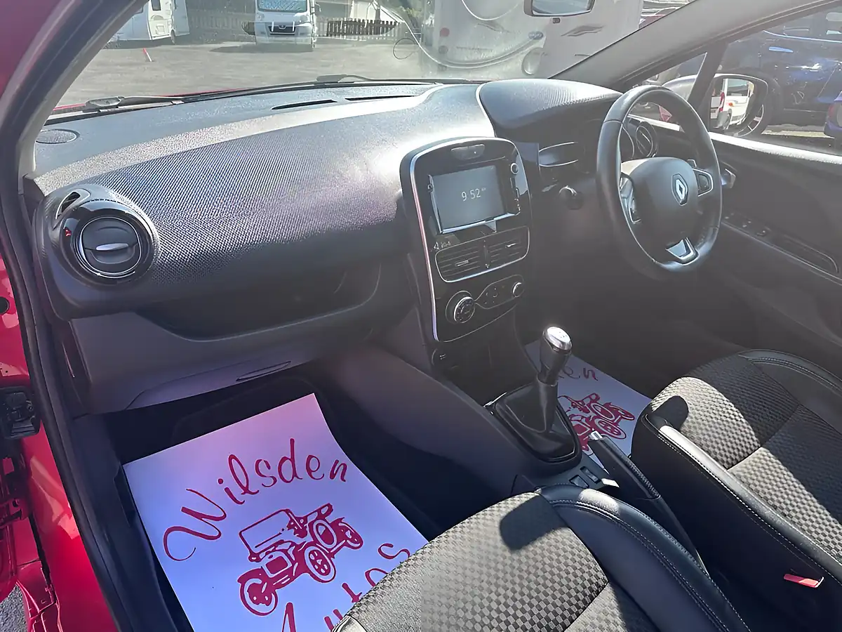 Used 2019 Renault Clio GT Line Red - Interior and Exterior details 13