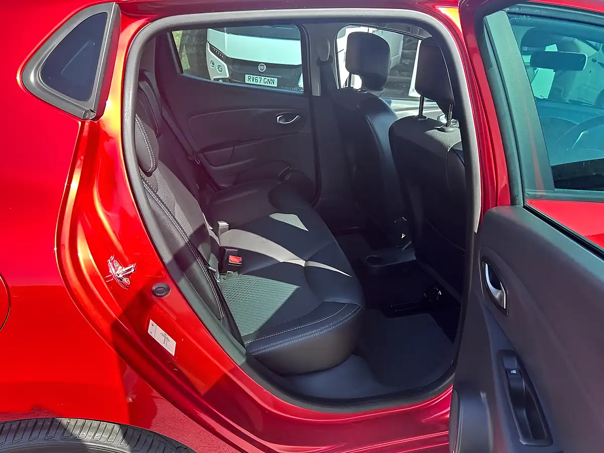 Used 2019 Renault Clio GT Line Red - Interior and Exterior details 15