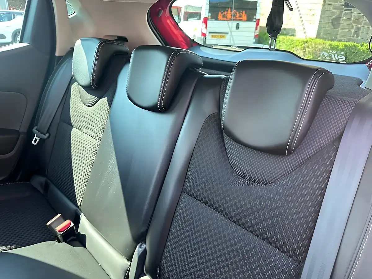 Used 2019 Renault Clio GT Line Red - Interior and Exterior details 18