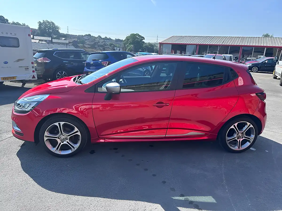Used 2019 Renault Clio GT Line Red - Interior and Exterior details 2