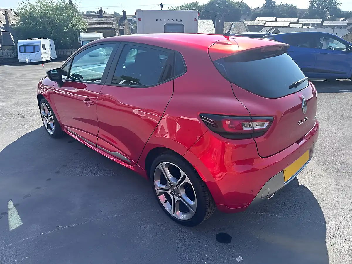 Used 2019 Renault Clio GT Line Red - Interior and Exterior details 3