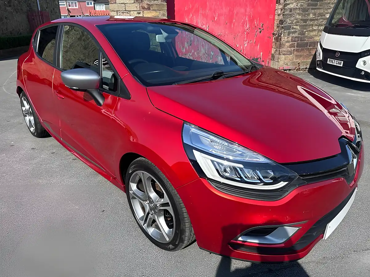Used 2019 Renault Clio GT Line Red - Interior and Exterior details 7