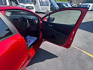 Used 2019 Renault Clio GT Line Red - Interior and Exterior details 8