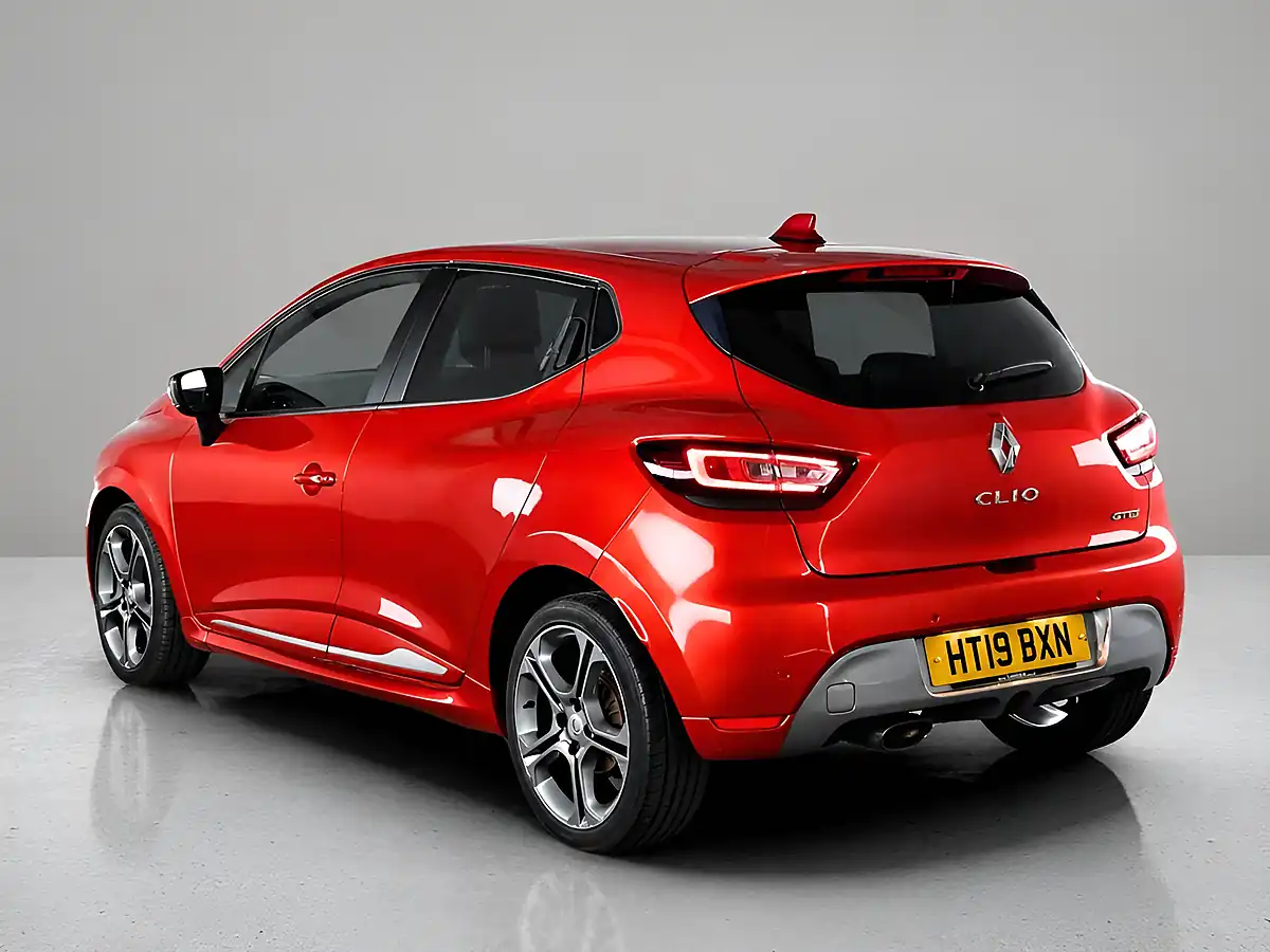 Used 2019 Renault Clio GT Line Red - Interior and Exterior details 5