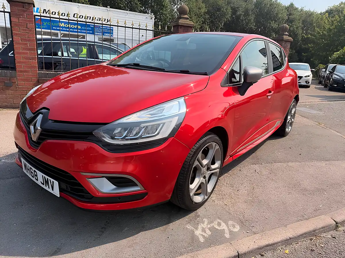 Used 2019 Renault Clio GT Line Red - Interior and Exterior details 4