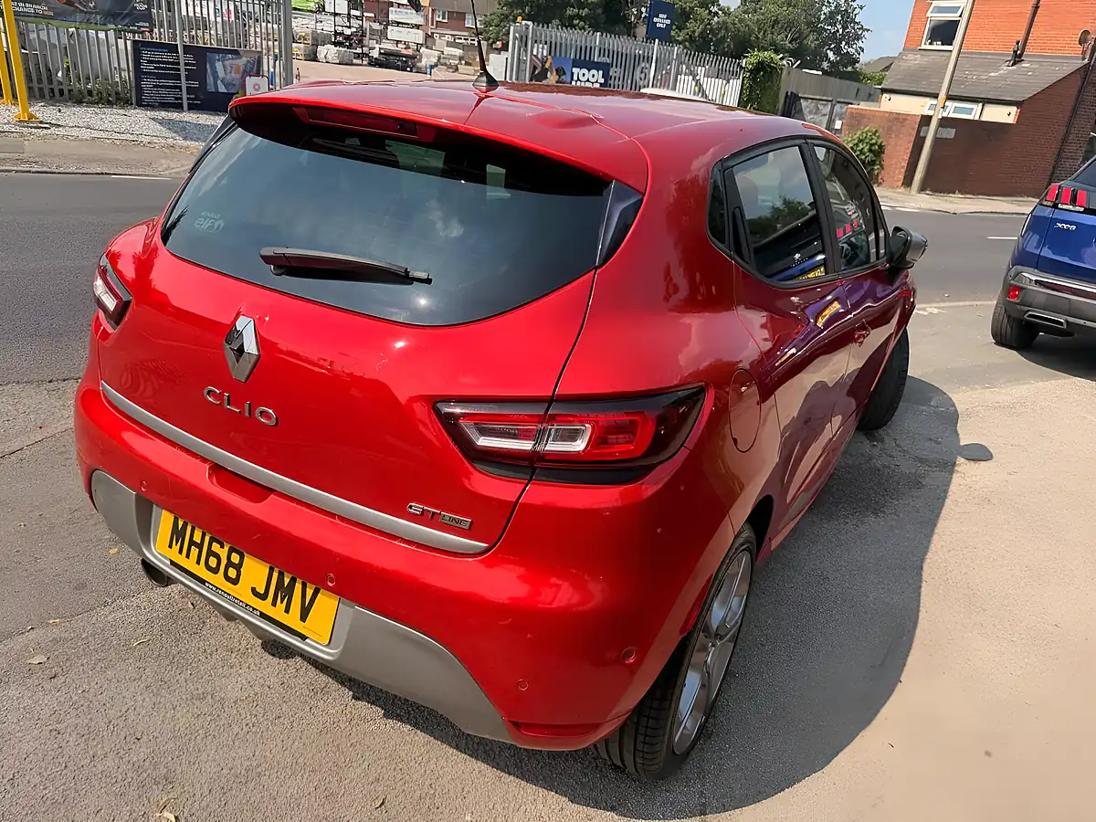 Used 2019 Renault Clio GT Line Red - Interior and Exterior details 6