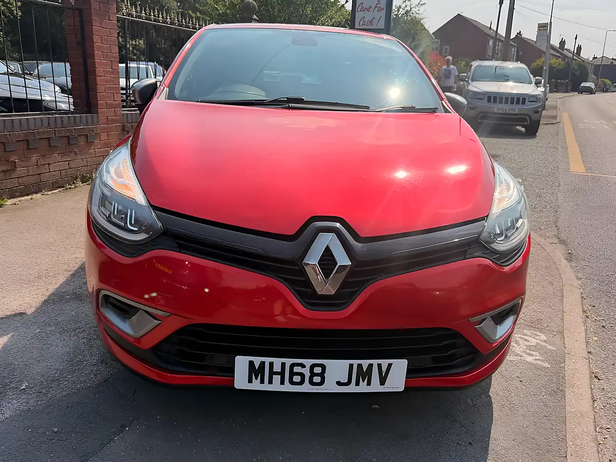 Used 2019 Renault Clio GT Line Red - Interior and Exterior details 8