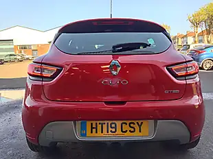 Used 2019 Renault Clio GT Line Red - Interior and Exterior details 7