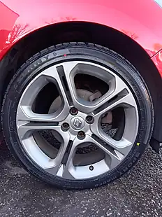 Used 2019 Renault Clio GT Line Red - Interior and Exterior details 9