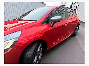 Used 2019 Renault Clio GT Line Red - Interior and Exterior details 10