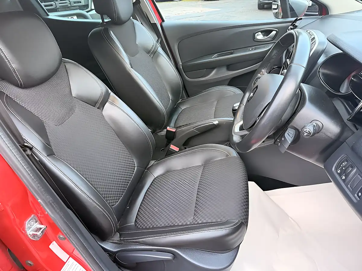 Used 2019 Renault Clio GT Line Red - Interior and Exterior details 19